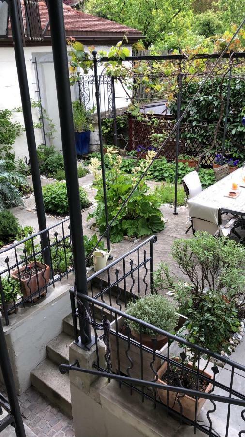 Good4Yew Bnb Zürih Dış mekan fotoğraf